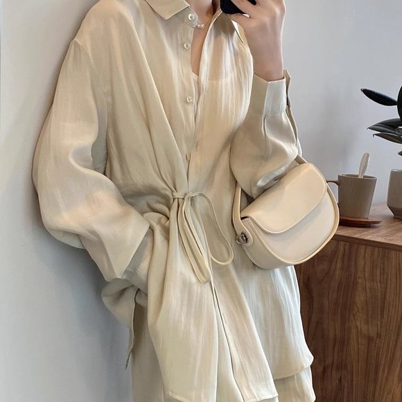 Tops - women's white shirt